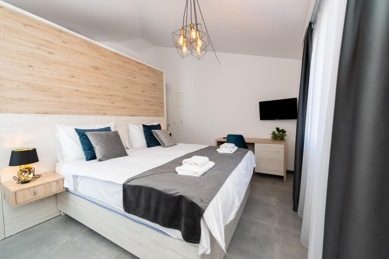 Kapov'S Rooms Kaštela Eksteriør billede