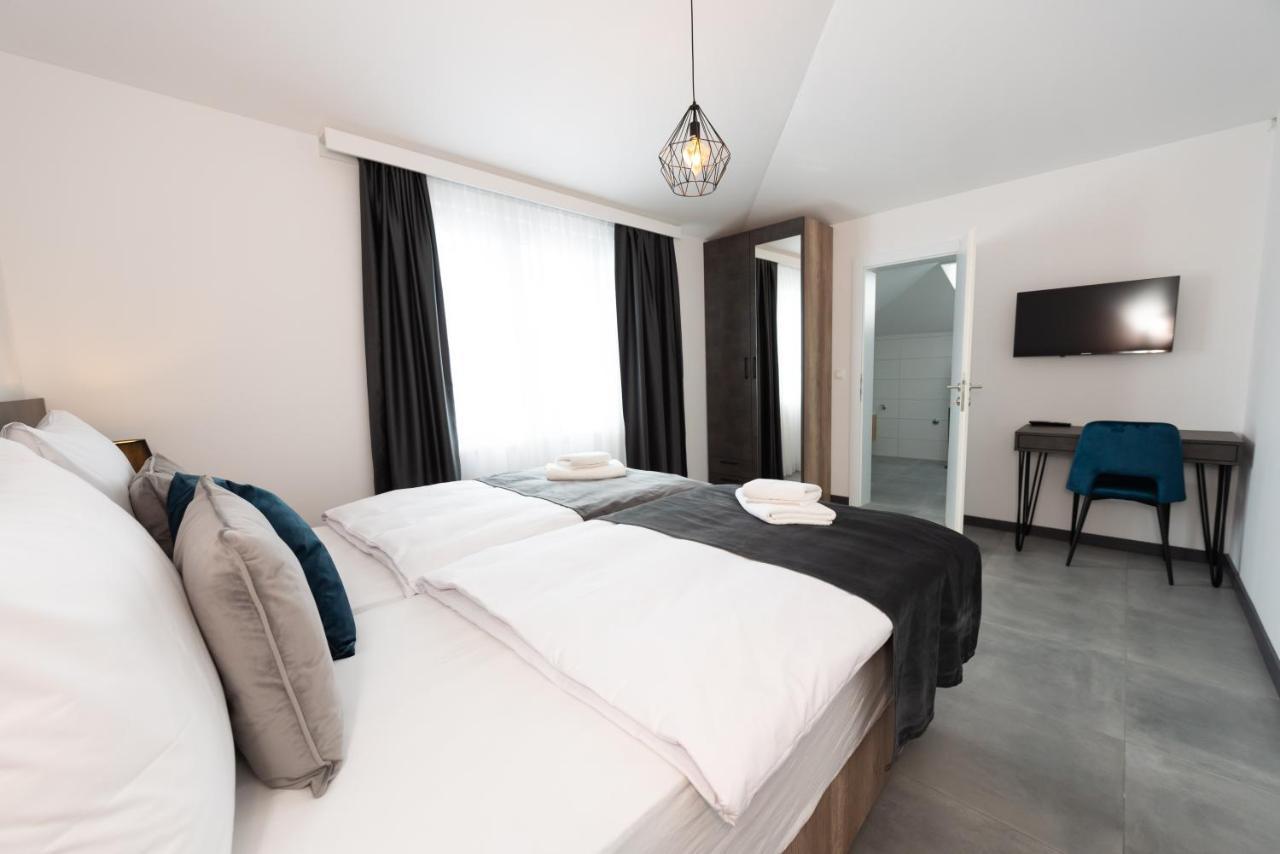 Kapov'S Rooms Kaštela Eksteriør billede